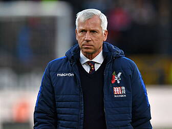Alan Pardew says players must...